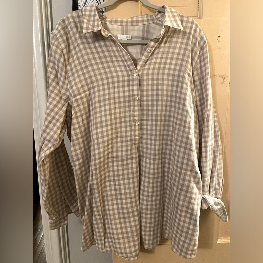 J. Jill half button down top